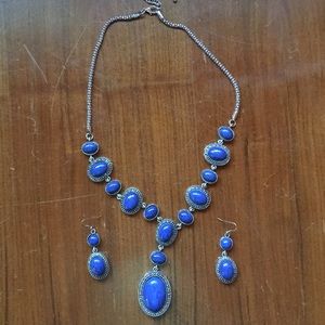 Necklace and earring set